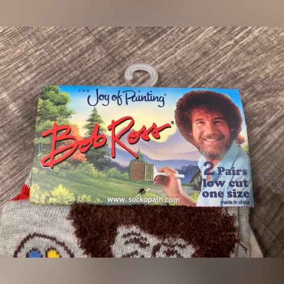 2 Pairs Bob Ross The Joy Of Painting Fuzzy Hair Novelty Socks NWT - Picture 2 of 6